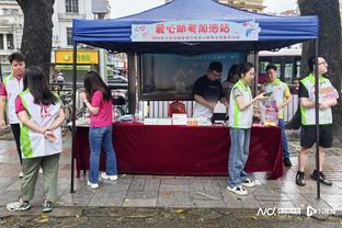 拜仁社媒祝福阿拉巴：希望你能尽快能康复，来自拜仁的美好祝愿